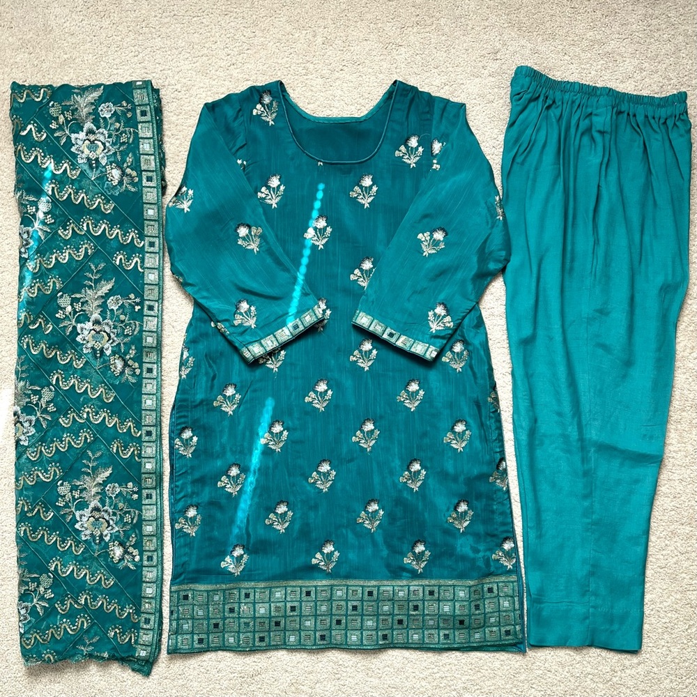 Fancy Floral Embroidered Shalwar Kameez